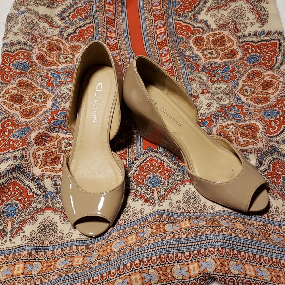 CLby Laundry Nude wedges